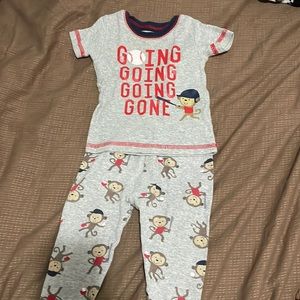 Carters 18 month pajamas